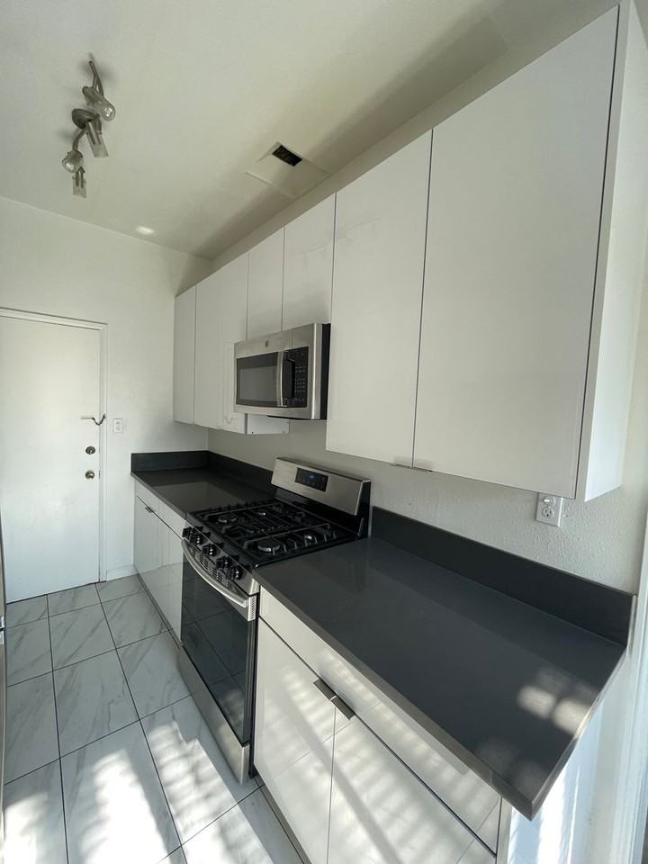 Chateau Lily - Chateau Lily LLC - Photo 3 of 15