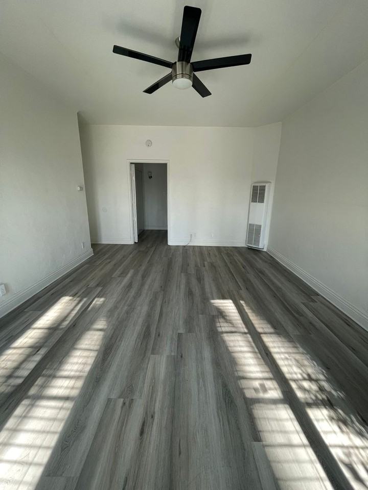 Chateau Lily - Chateau Lily LLC - Photo 6 of 15