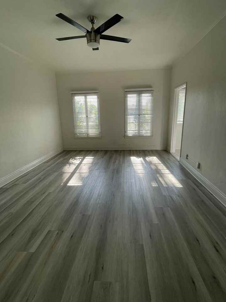 Chateau Lily - Chateau Lily LLC - Photo 5 of 15