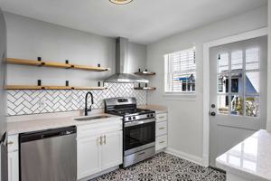 featured image of 402 South Center Street