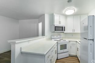 215 Bayview Street - Photo 1 of 1