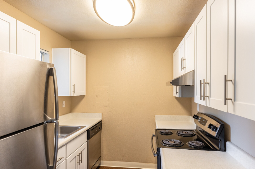 1326 E Cotati Ave - Photo 7 of 38