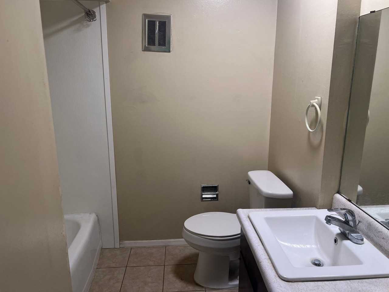 The Curry House Apartments! - Photo 5 of 18