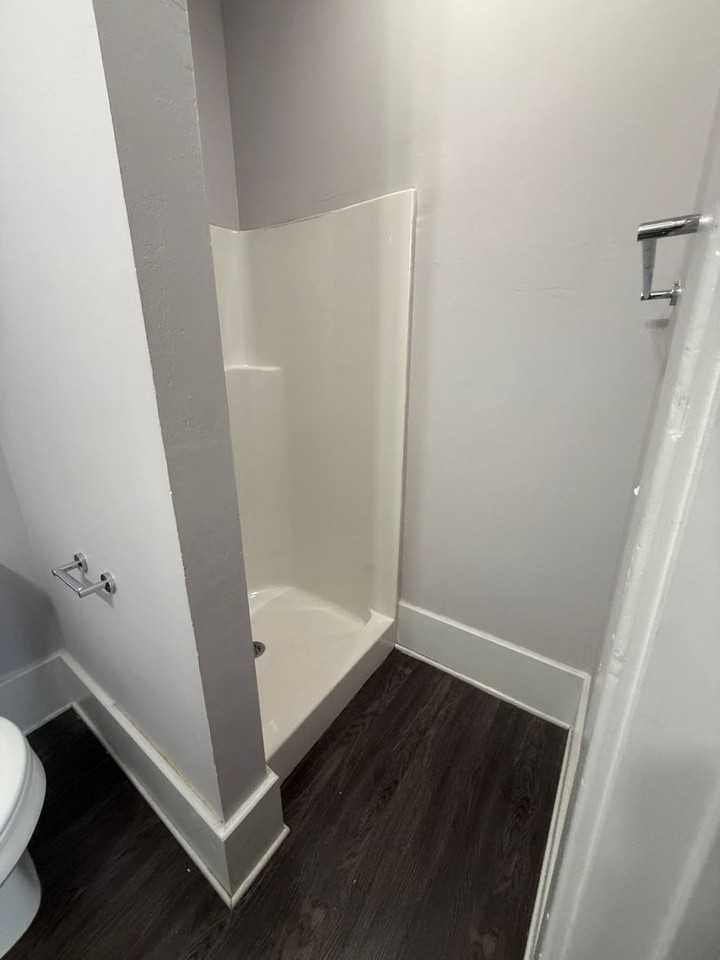 Columbia Crossing Historic - Photo 4 of 7