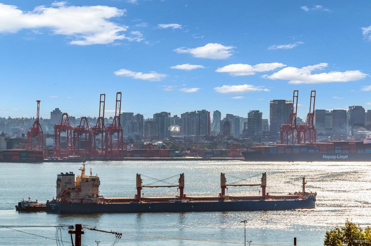 422 East 3rd Street #407 - Photo 2 of 25