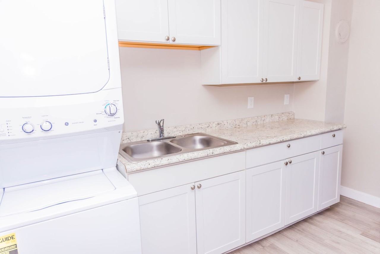 1405 Winder St - Photo 6 of 19