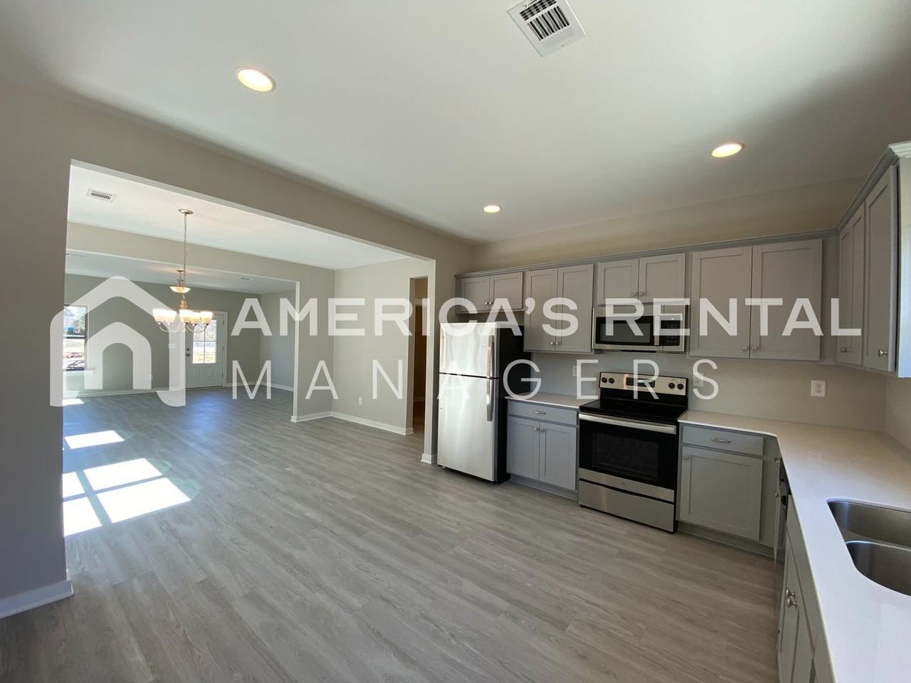 14308 Chase Dr - Photo 7 of 47