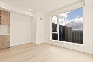 310 Sw Industrial Way - Photo 1 of 1