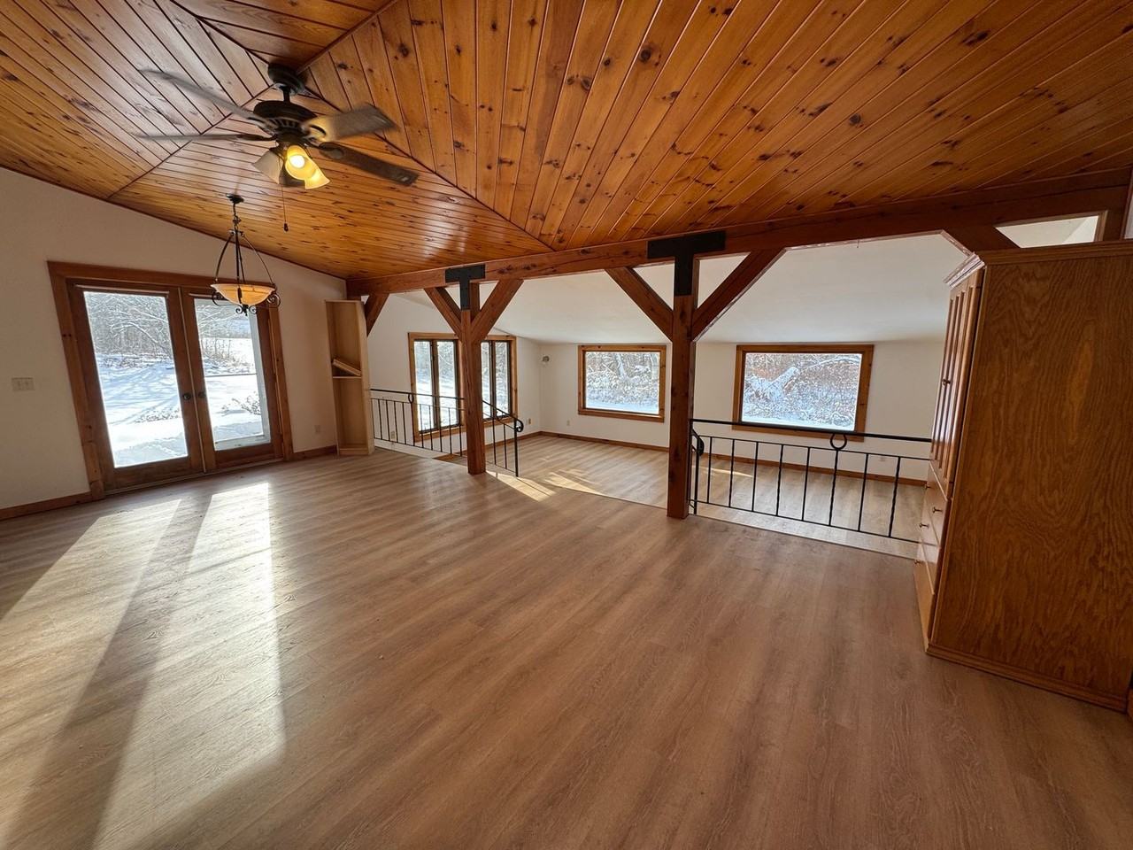 2272 Girdlot Road - Photo 5 of 20