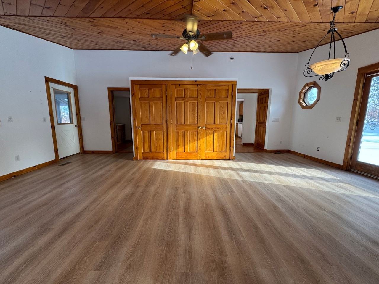 2272 Girdlot Road - Photo 6 of 20