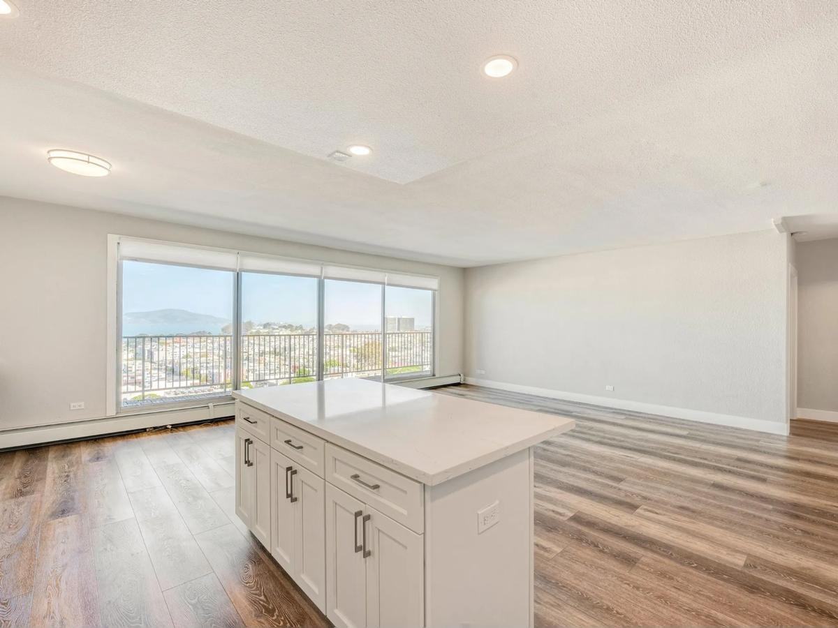 2030 Vallejo St - Photo 3 of 29