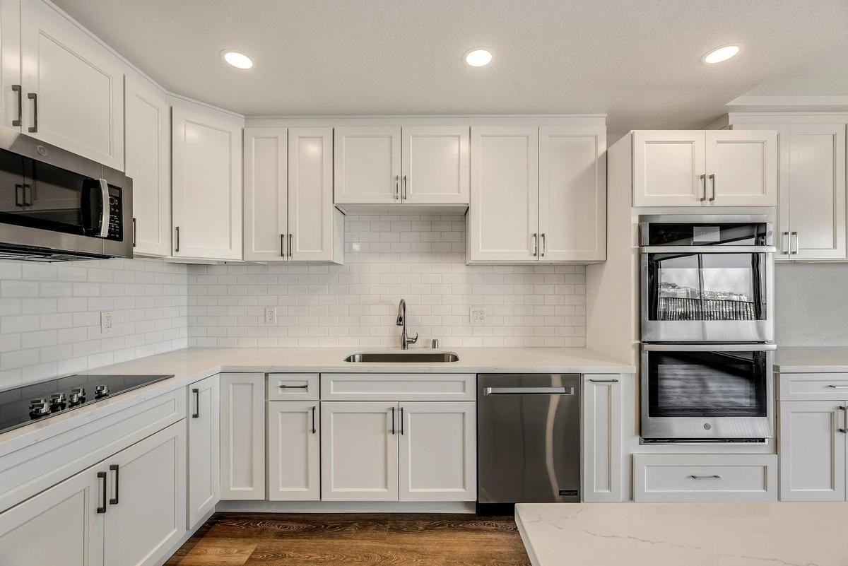 2030 Vallejo St - Photo 7 of 29