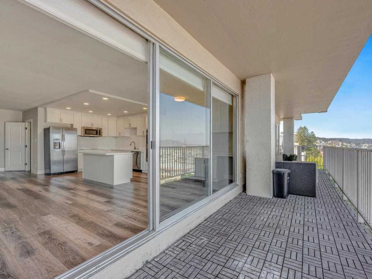 2030 Vallejo St - Photo 5 of 29