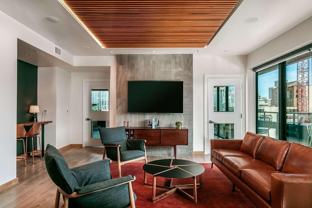 1625 Sw Alder St - Photo 1 of 1