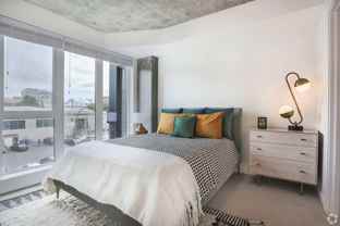 1625 Sw Alder St - Photo 1 of 1