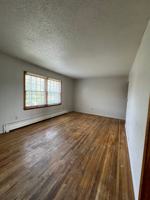 featured image of 905 West Benton Street