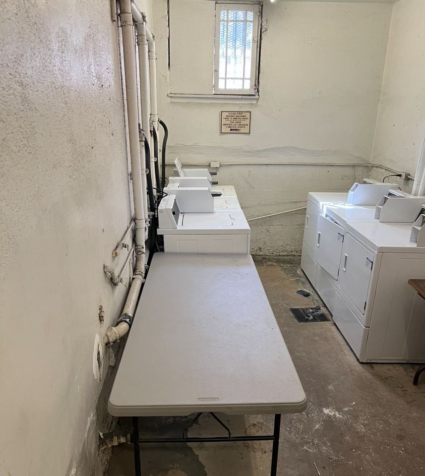 1059 S. Manhattan Pl - Photo 6 of 6