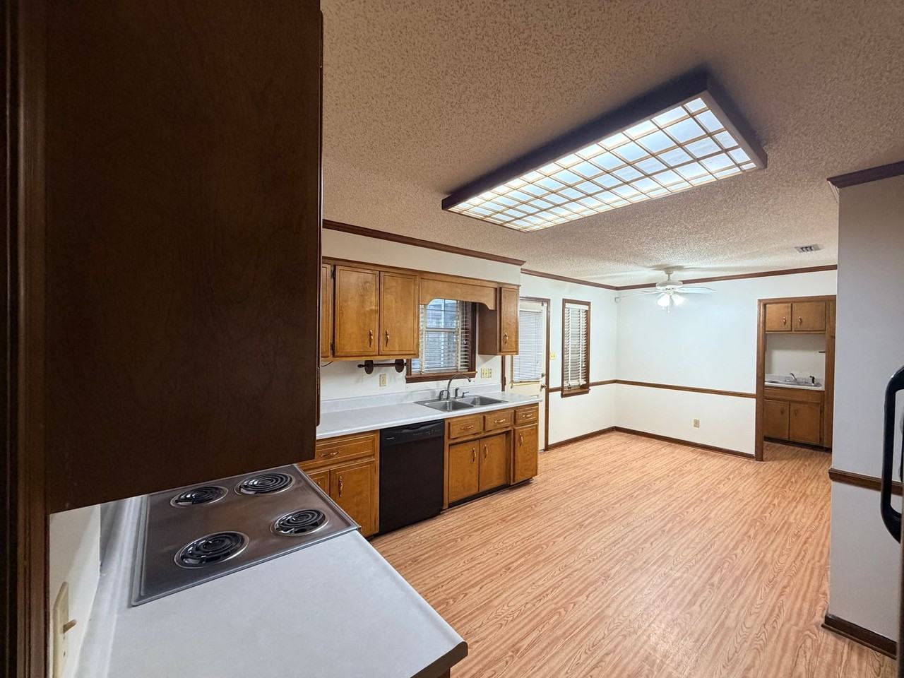 8 Brentwood Place - Photo 6 of 34