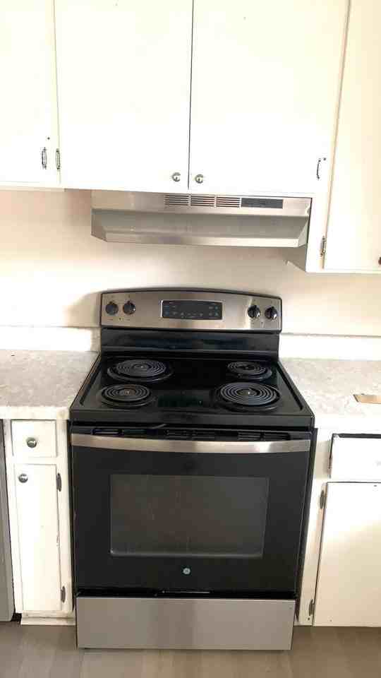 950 Karen Rd - Photo 3 of 23