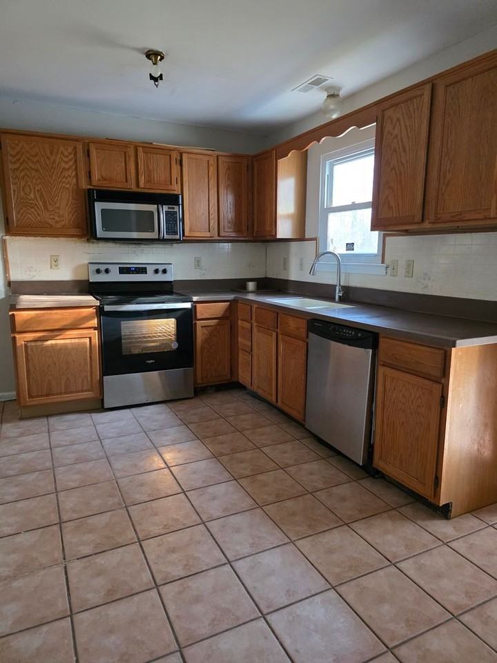 11 Acapella Ct - Photo 3 of 23