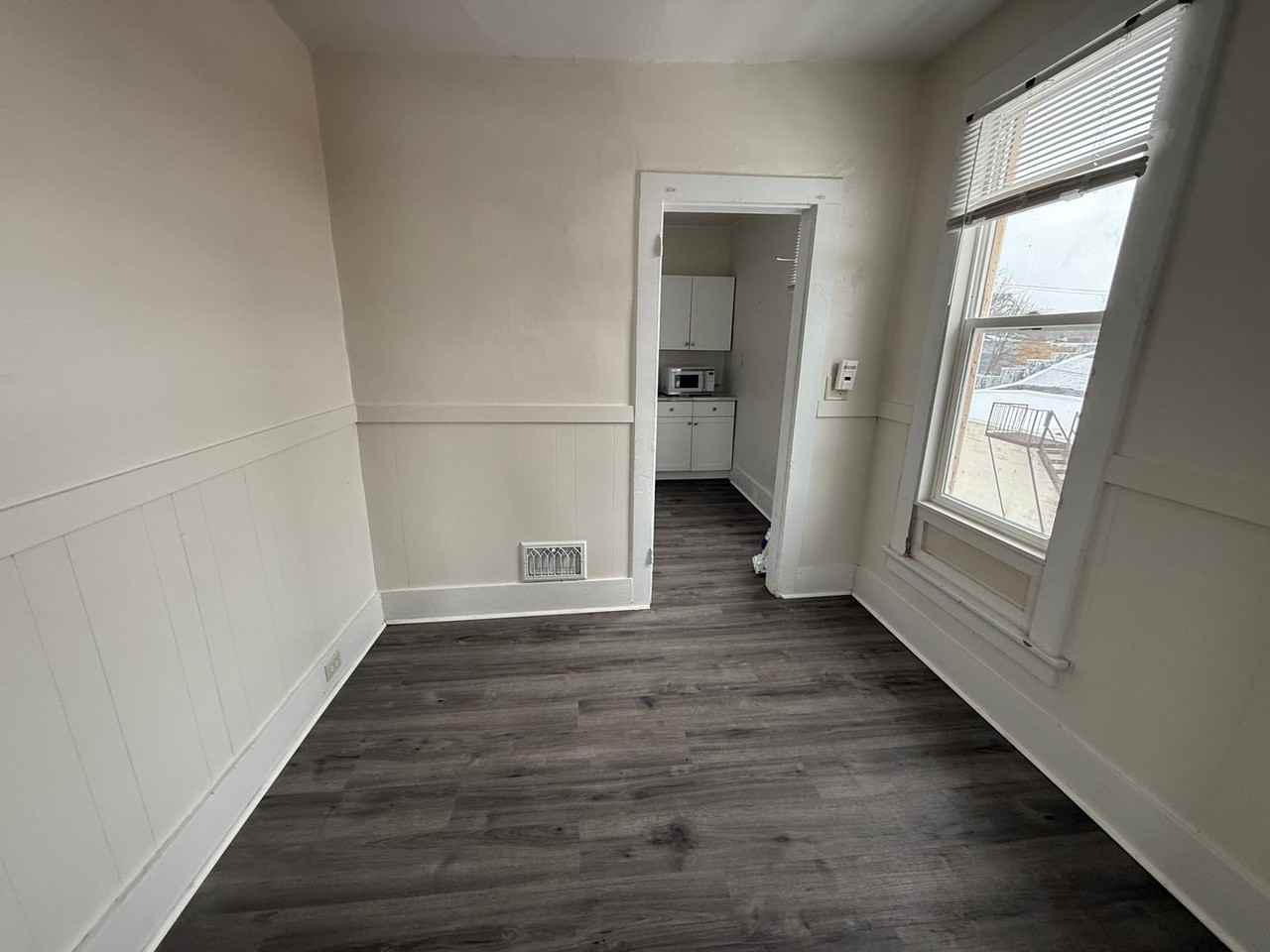 313 N. Michigan Ave - Photo 7 of 8