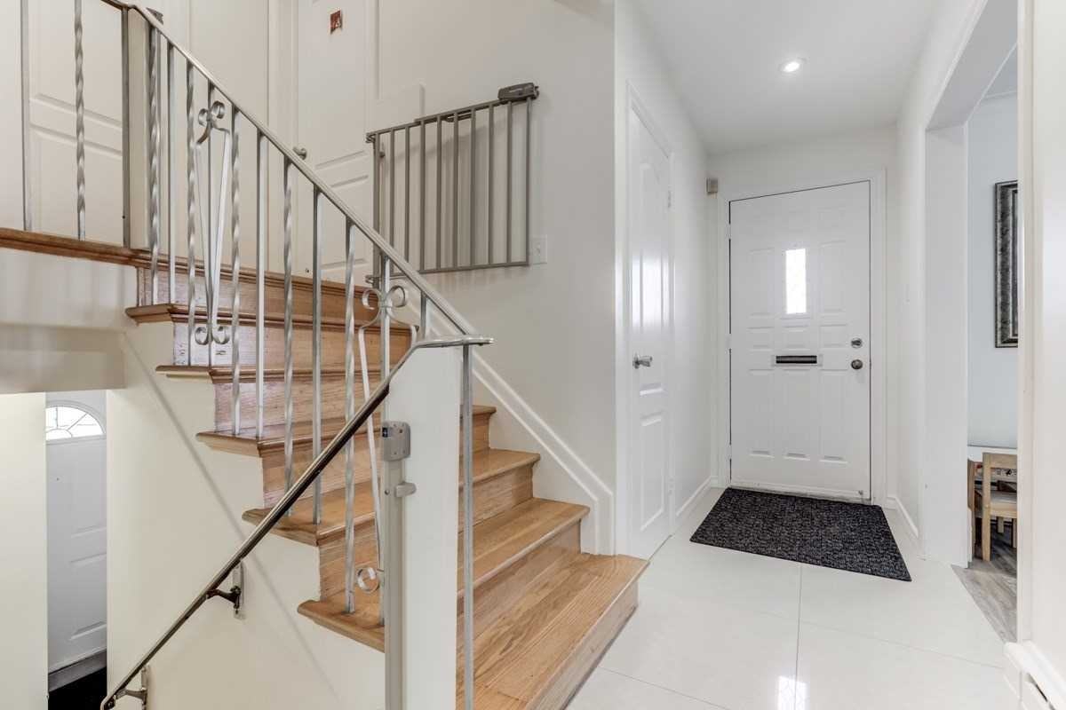20 Beacham Crescent - Photo 3 of 20