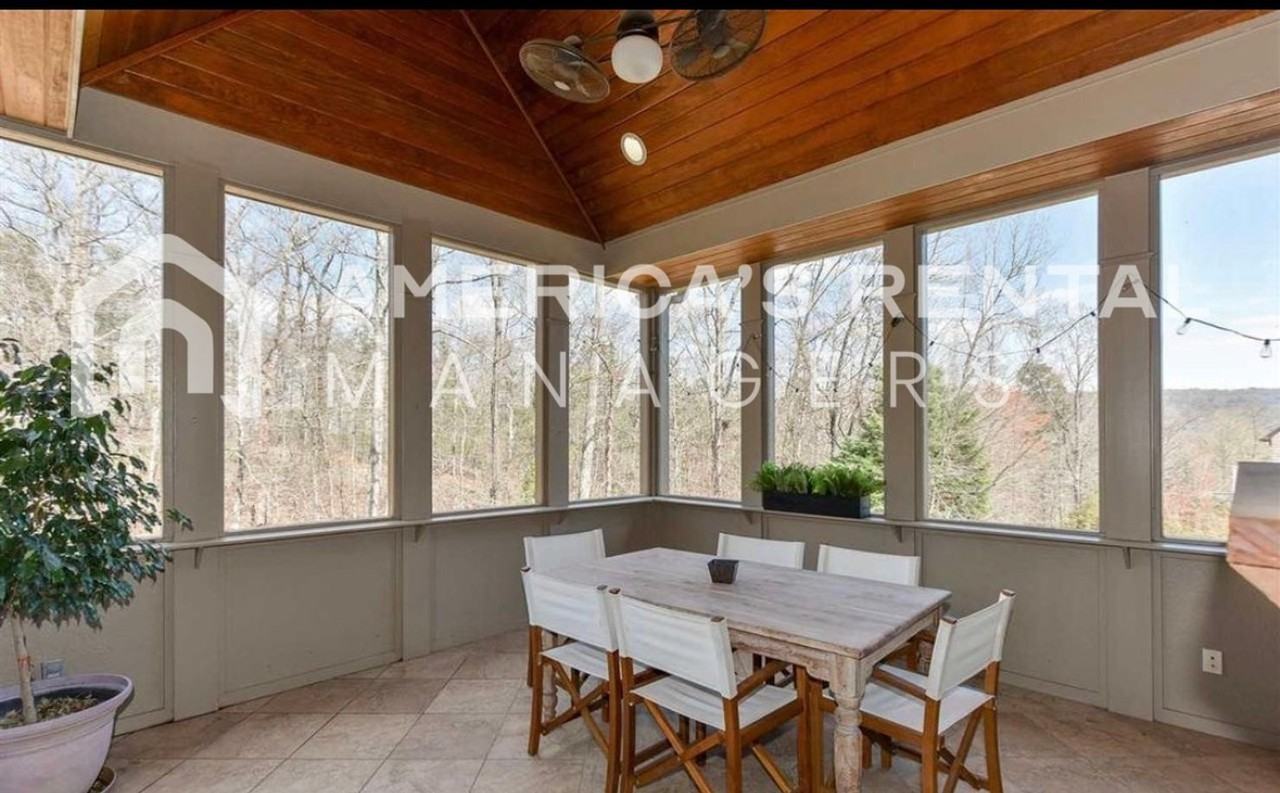 4292 Milner Rd E - Photo 5 of 27