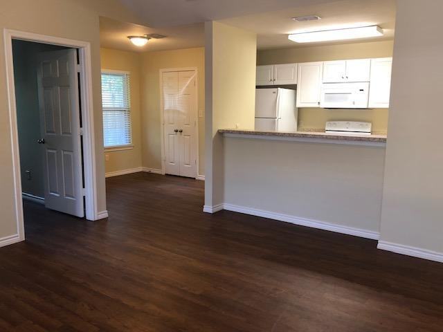 8616 Mccoy Road - Photo 3 of 13