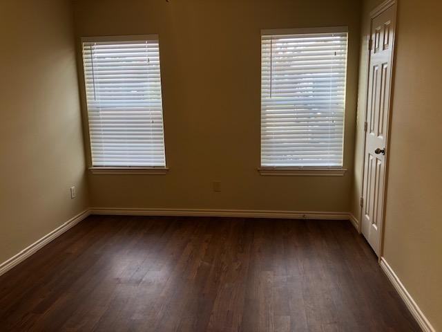 8641 Mansion Creek Circle - Photo 7 of 10