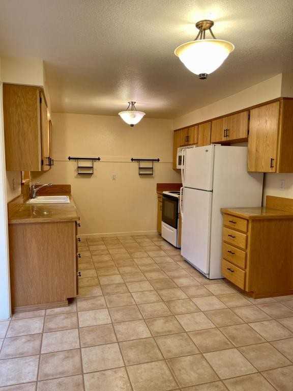 277 E First Ave - Photo 4 of 24