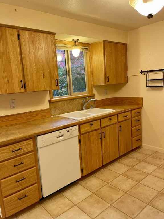 277 E First Ave - Photo 5 of 24