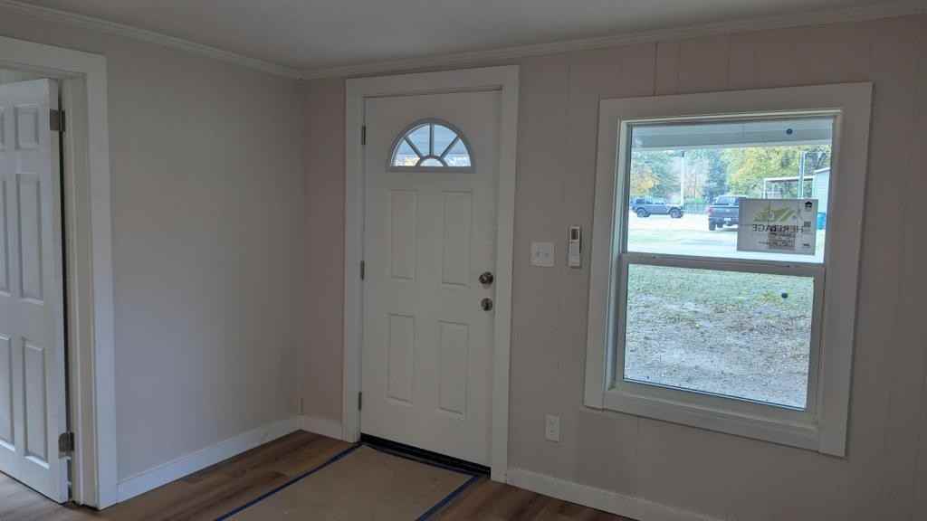 209 South Center Street - Photo 2 of 11