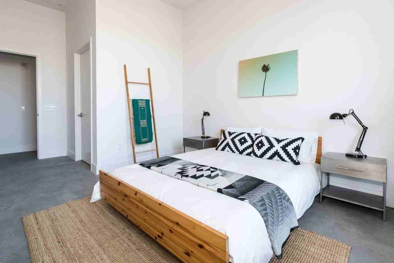 The Bend - Photo 5 of 7