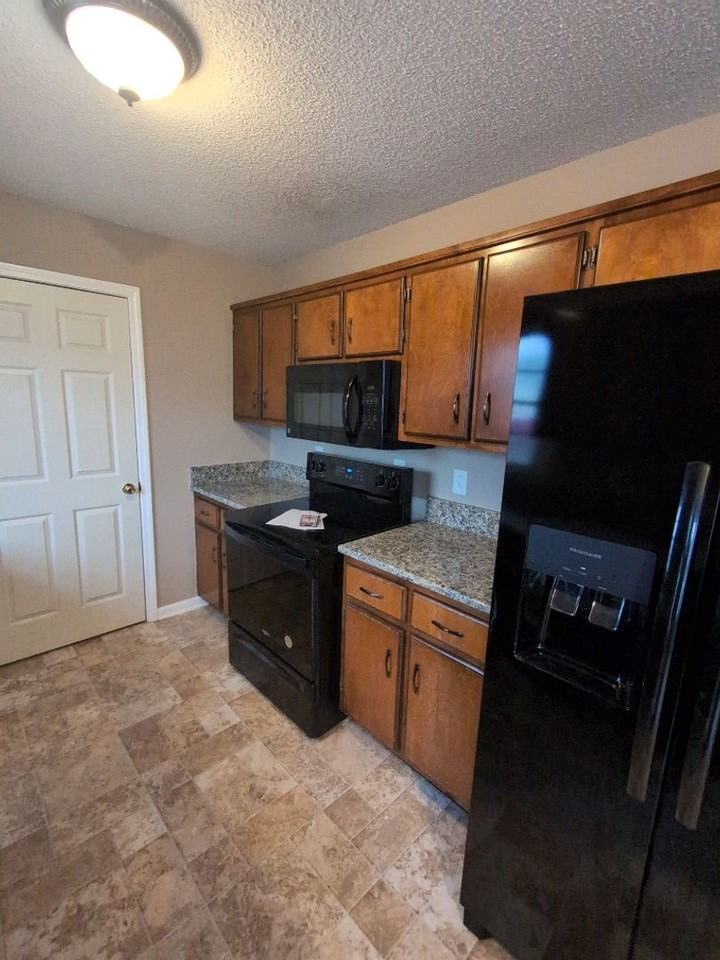 3218 Tabby Dr - Photo 5 of 14