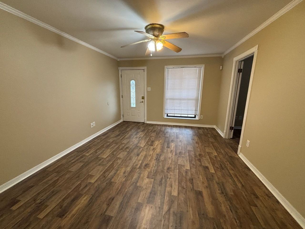 8758 S Emerald Loop - Photo 2 of 16