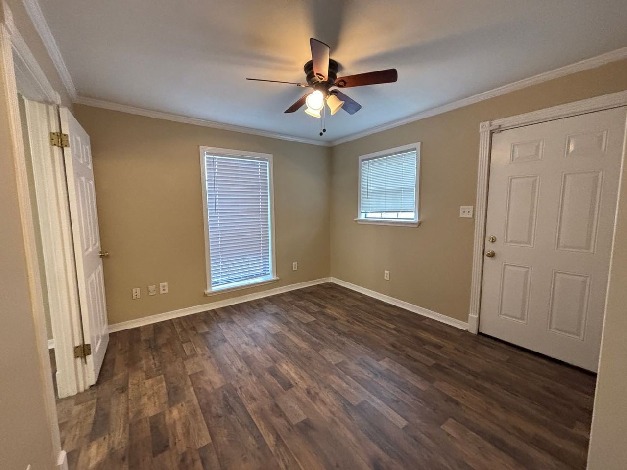 8758 S Emerald Loop - Photo 7 of 16