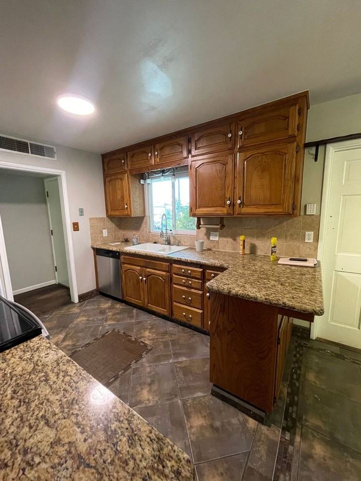 4014 E Fedora Ave - Photo 4 of 19