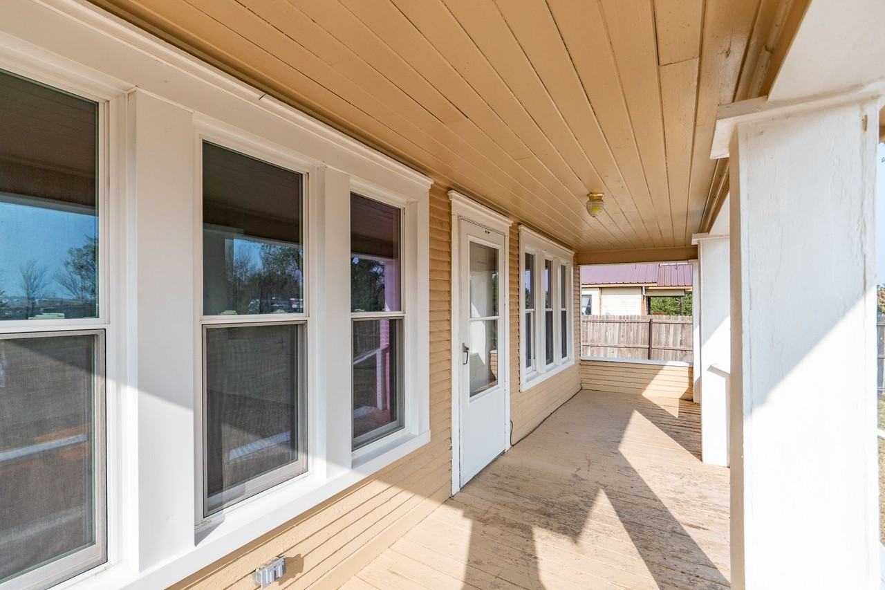 4102 W Sundown Ln - Photo 3 of 17