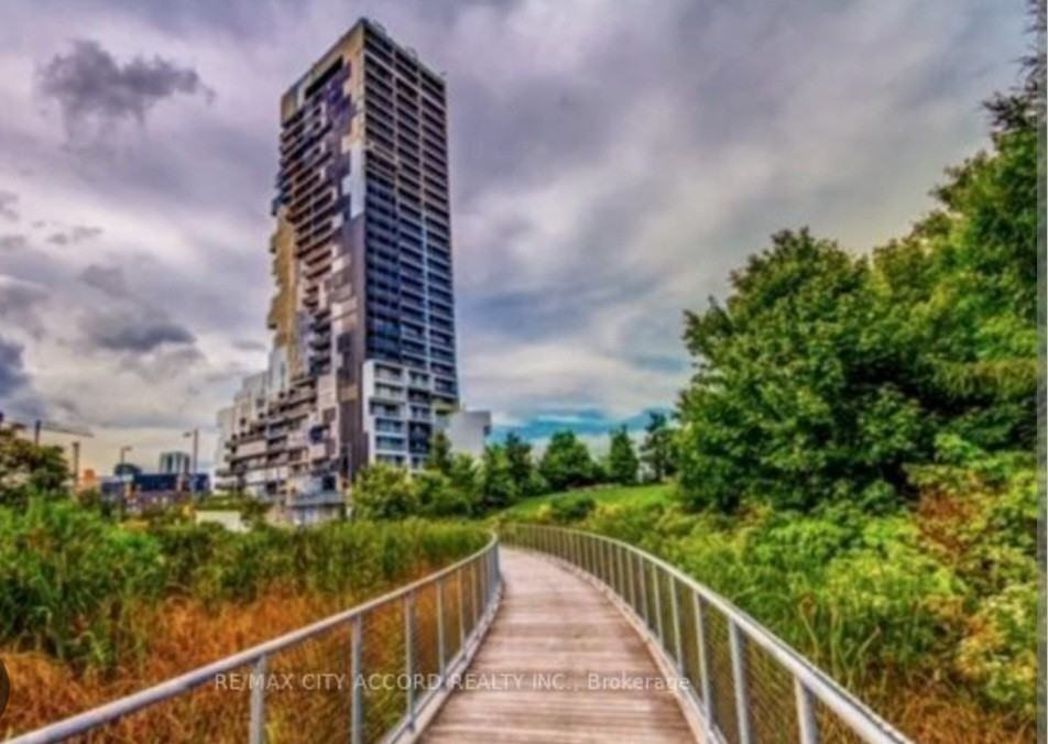 170 Bayview Avenue #1907