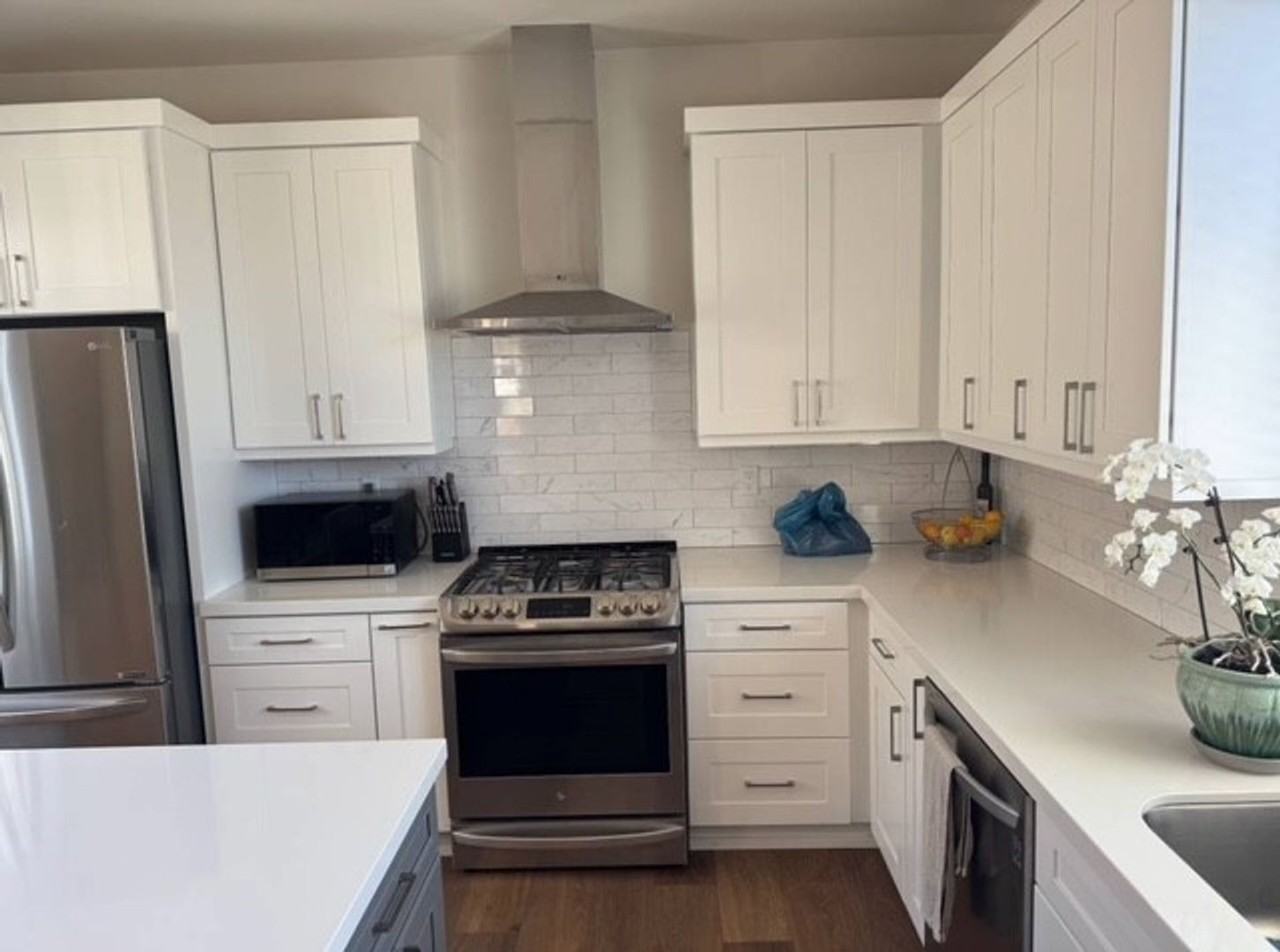 441 Mesa Way - Photo 4 of 12