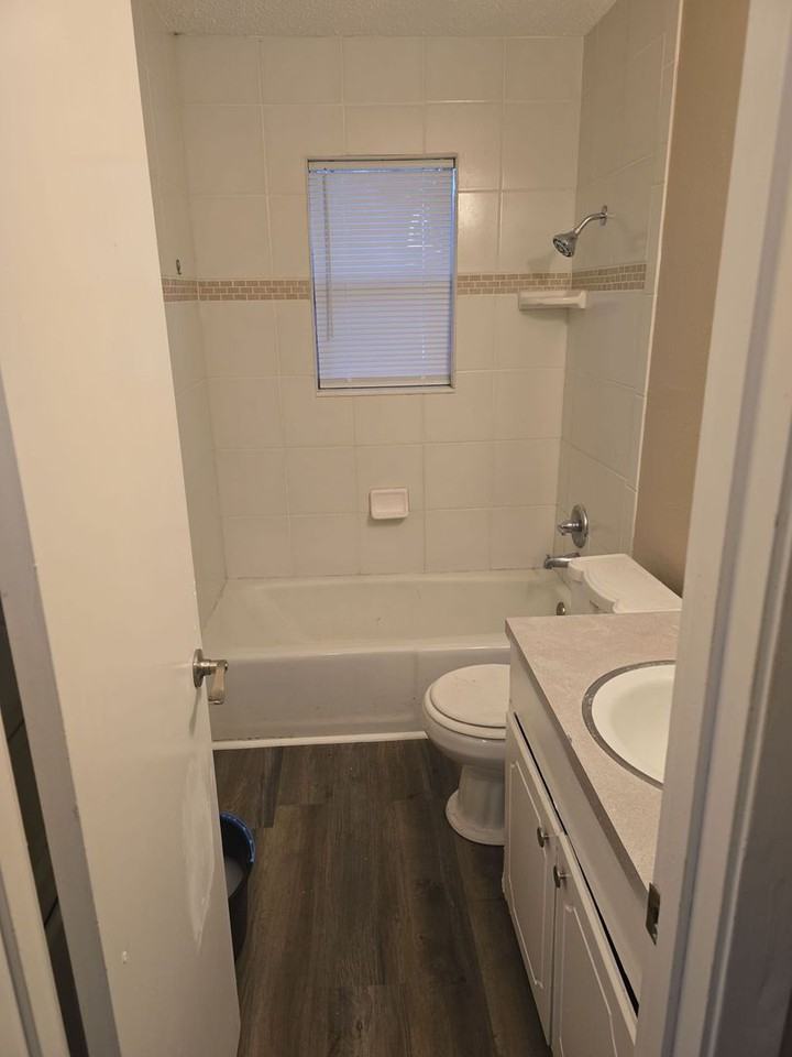 1903 Orbit Dr - Photo 2 of 8