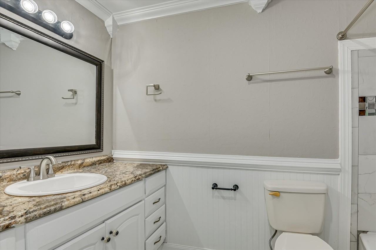 238 Cavalier Ct - Photo 7 of 36