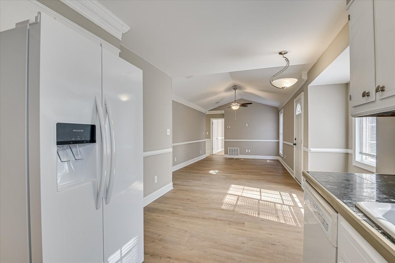 238 Cavalier Ct - Photo 2 of 36