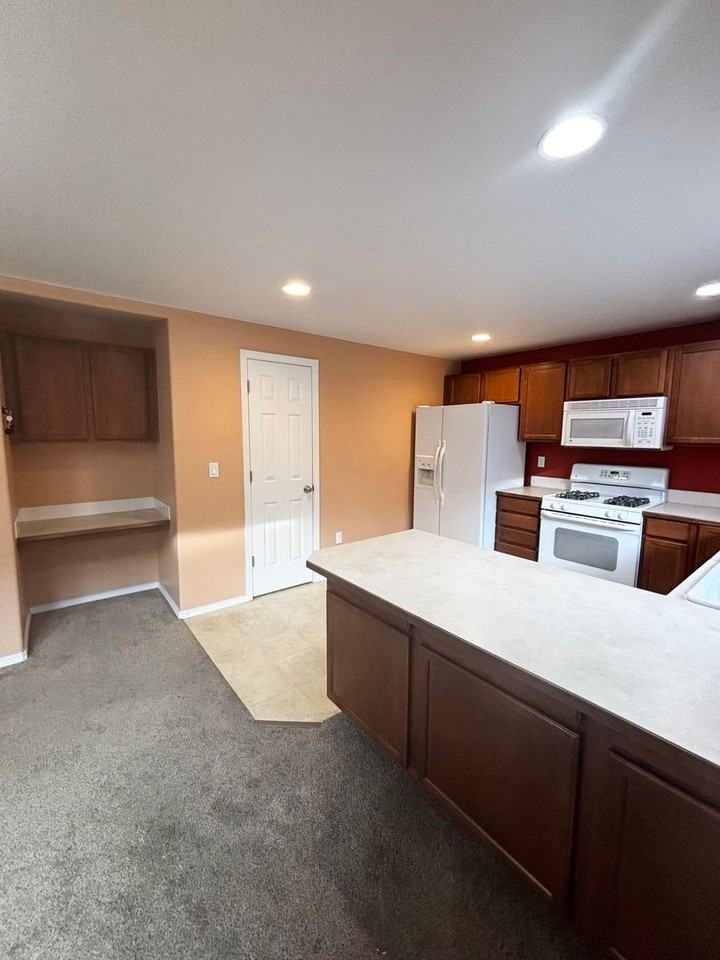 20067 Mount Hope Ln - Photo 7 of 22