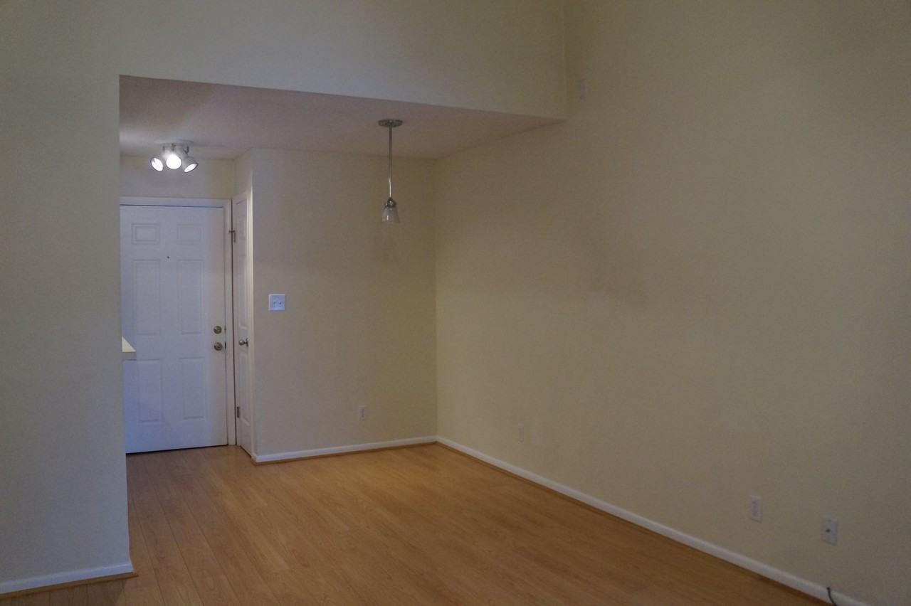 872 24th Street - Photo 3 of 17