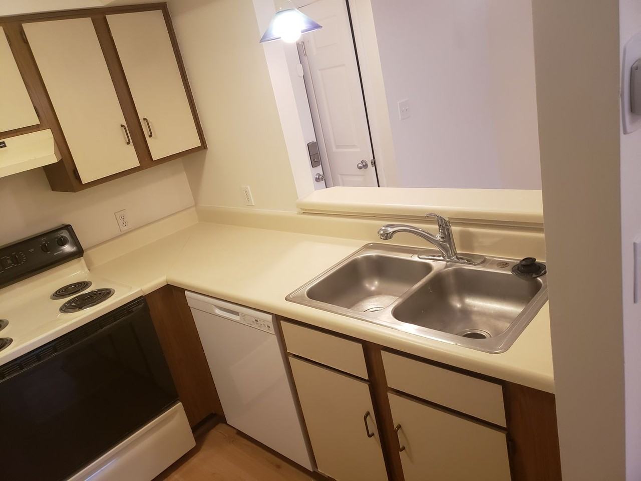 872 24th Street - Photo 7 of 17