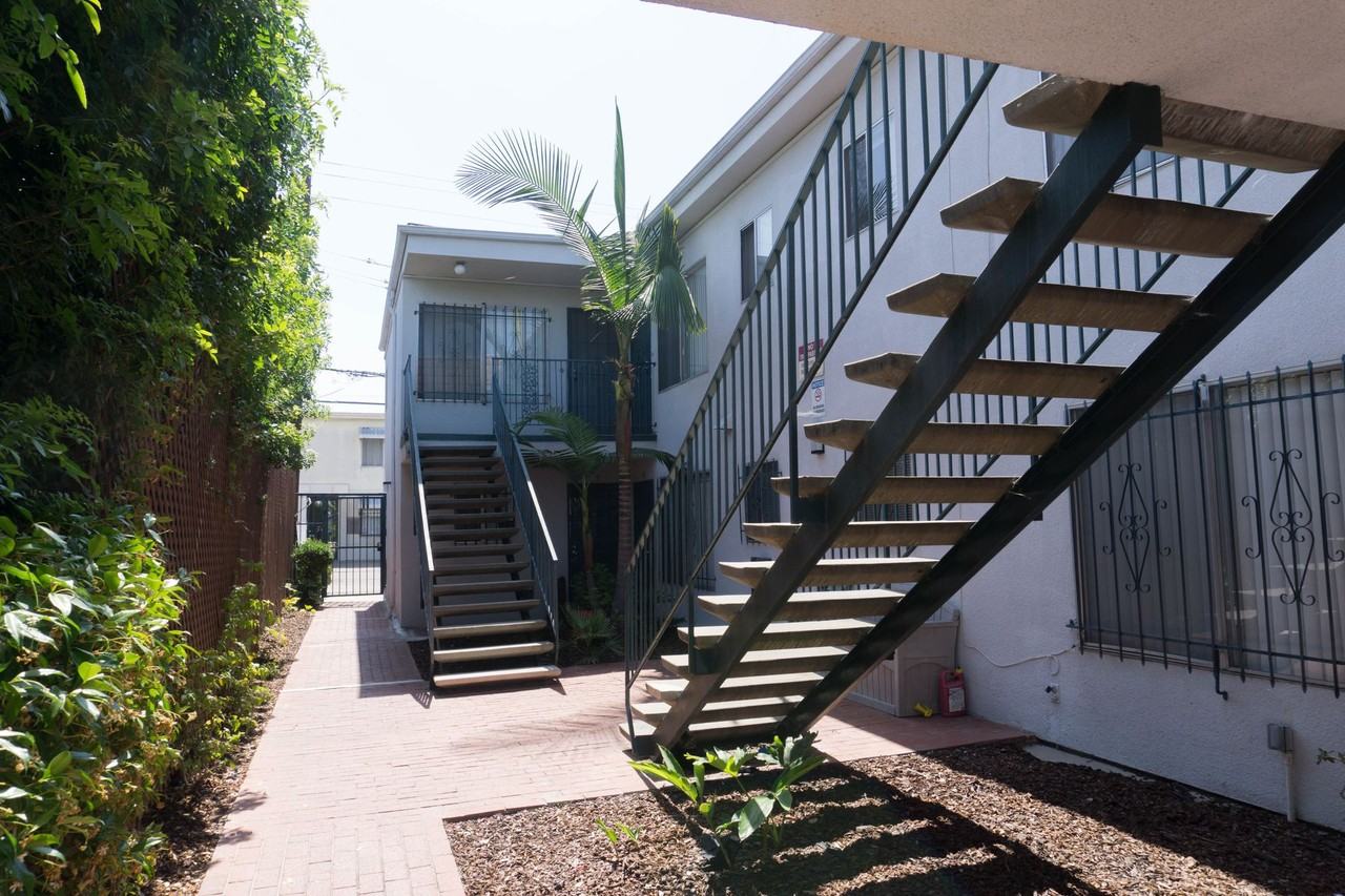 4011 Idaho Street - Photo 2 of 8