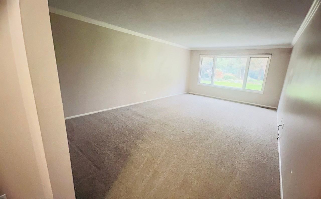 2509 Oakhurst Dr - Photo 5 of 17