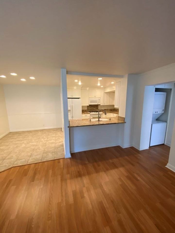 2283 Martinique Lane - Photo 2 of 11
