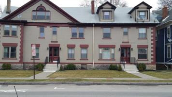 featured image of 1030 1024/1030 Monroe Avenue